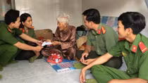 Tuổi trẻ Công an Trà Vinh với mô hình “Sẻ chia yêu thương”