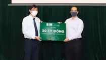 BIM Group trao tặng 30 tỷ đồng và nhiều trang thiết bị y tế, nhu yếu phẩm đẩy lùi COVID-19