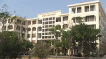 Ông Năm Yersin: Sáng lập hai công trình nghiên cứu y học ở Việt Nam