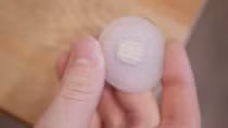 Phẫu thuật cấy chip vào cơ thể ngày càng phổ biến