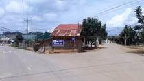 Dân nghèo bị xiết đất do nợ tiền phân bón