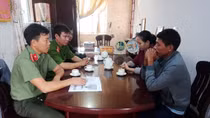 Triệu tập hai “cư dân mạng” đăng hoang tin