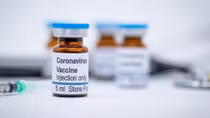 Triển vọng vaccine COVID-19: Chạy đua với thời gian