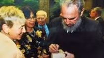 Đấu giá hộp xì gà của lãnh tụ Fidel Castro