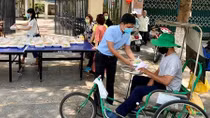 Sẻ chia khó khăn, giúp nhau vượt qua dịch bệnh
