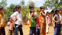 Hệ lụy đau lòng từ tình trạng tảo hôn và hôn nhân cận huyết thống