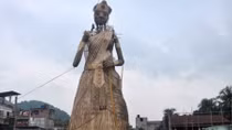 Tượng Nữ thần Durga bằng tre