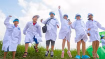 Học sinh hào hứng “khám phá” hành trình sữa học đường