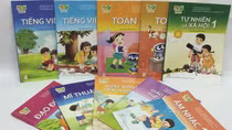 Mua sách lớp 1 qua “kênh” phát hành nhà trường: Nhập nhằng “làm khó” phụ huynh