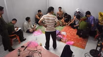 Ổ xóc đĩa có nhiều cán bộ, viên chức tham gia