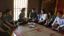 Sẻ chia nỗi đau với các gia đình gặp nạn ở Sơn La