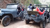 Đình chỉ 4 xe Jeep không đăng kiểm vẫn chở khách du lịch
