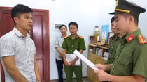Khởi tố kẻ đưa người bị trục xuất "quay lại" nước ngoài