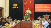 Già làng, trưởng dòng họ, người có uy tín là chiếc cầu nối giữa Đảng và nhân dân