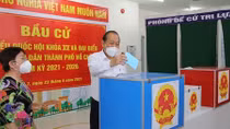 Lãnh đạo Chính phủ thực hiện quyền và nghĩa vụ công dân