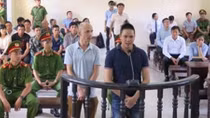 Sự cố trong phiên xử kẻ nhắn tin đe dọa Chủ tịch tỉnh Bắc Ninh 