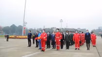 Người lao động Dầu khí báo công lên Chủ tịch Hồ Chí Minh