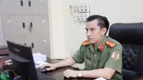 Sứ mệnh “kết nối” của người sỹ quan liên lạc