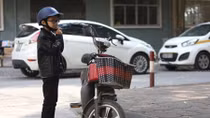 Nghị lực tuyệt vời của thầy giáo “tí hon”