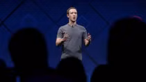 “Người tố giác vĩ đại” lật mặt trái Facebook