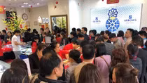 Mua vàng cầu may vía Thần tài: Vừa mua xong, lỗ ngay tiền triệu