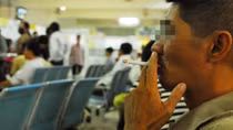Tăng thuế thuốc lá để giảm tiêu dùng