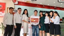Nhận Lộc vàng như ý trị giá một cây vàng từ Maritime Bank