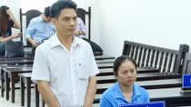 Y án Giám đốc câu kết giảng viên “đút túi” hàng trăm triệu đồng