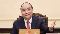 Chủ tịch nước Nguyễn Xuân Phúc điện đàm với Tổng thống Rumani Klaus Werner Iohannis