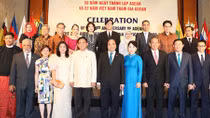 Lễ kỷ niệm 50 năm Ngày thành lập ASEAN và 22 năm Việt Nam tham gia ASEAN