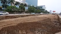 Hà Nội xén vỉa hè mở rộng lòng đường