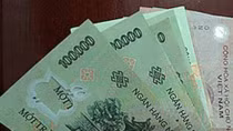 Nhân viên khách sạn trộm tiền của bà chủ