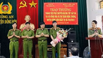 Khen thưởng Công an huyện Đông Sơn lập nhiều thành tích