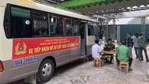 Cấp căn cước công dân lưu động trên ô tô