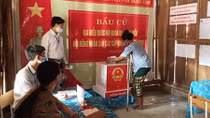  Tại các khu vực bỏ phiếu sớm - Ngày hội non sông đã về