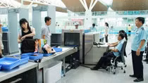 Cảnh giác khi nhận mang hộ đồ lên máy bay