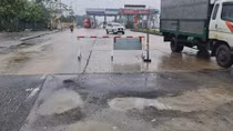 Cần sửa chữa sớm đường thu phí qua Quảng Trị