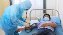 Gần 5.000 người đang được theo dõi sức khỏe