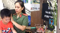 Khoảng trống trong những ngôi nhà vắng các anh