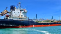 Kiểm tra nguồn gốc gần 5 triệu lít xăng A92