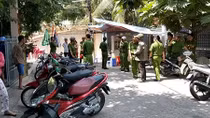 Phá sới bạc trong… miếu