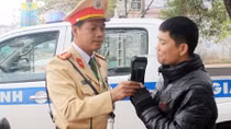 Tuần tra giao thông, tóm nhiều vụ "hàng trắng"