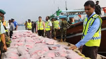 Nạn dùng tàu cá nhỏ buôn lậu ma túy