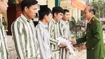 Trại giam Hồng Ca rộn ràng trong ngày đặc xá