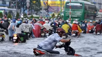 Ngập do mưa giống như... chuyện dài nhiều tập