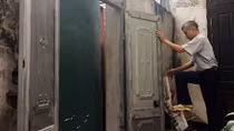 Sự thật câu chuyện người dân bị “giam lỏng” trong nhà