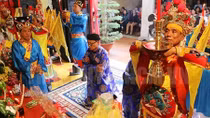 Bên Lăng Ông Bà Chiểu
