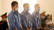 Ba kẻ vận chuyển 22 bánh heroin lĩnh án tử hình