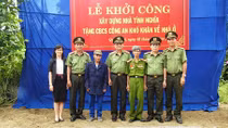 Những món quà ấm tình đồng đội