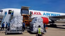 Tiếp nhận 40 tấn hàng cứu trợ từ Hiệp hội ASEAN